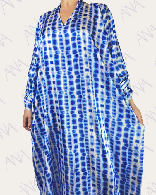 Ana Saudi Cut Blue & White Dress