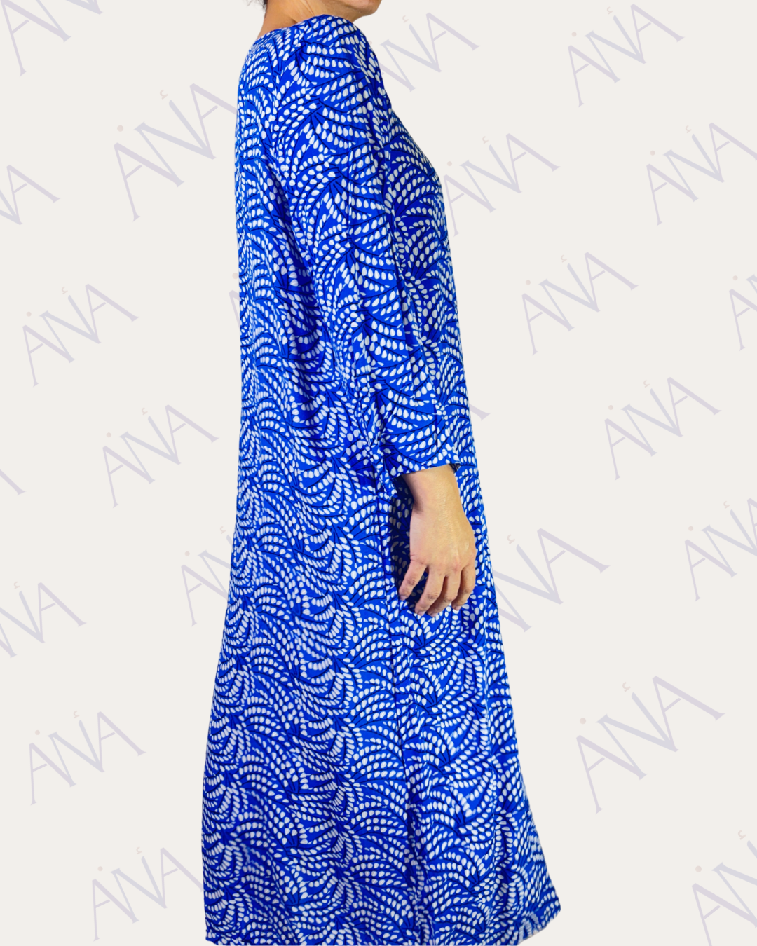 Ana Blue & White Simple