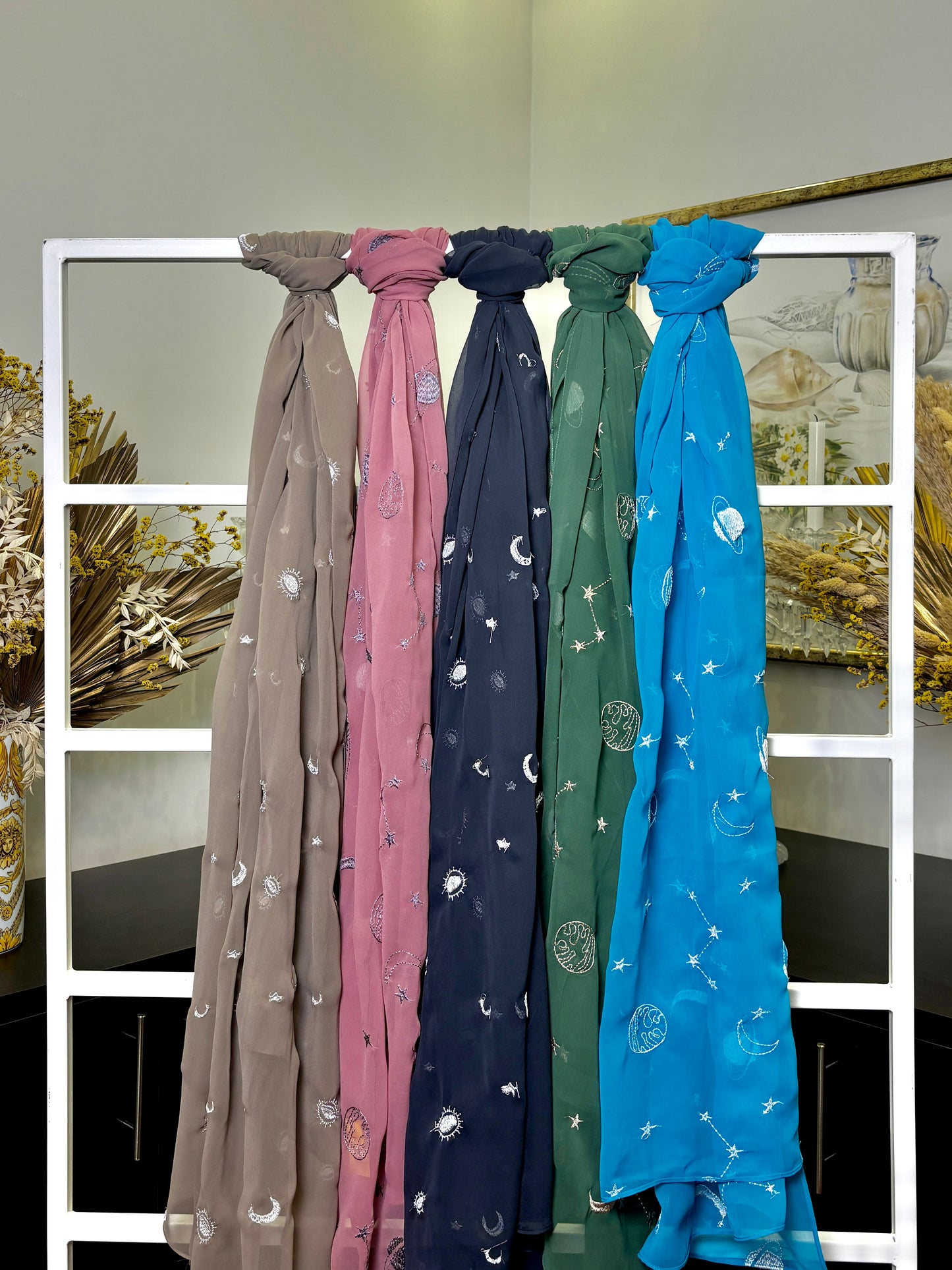 Ana Moon & Stars Sheila